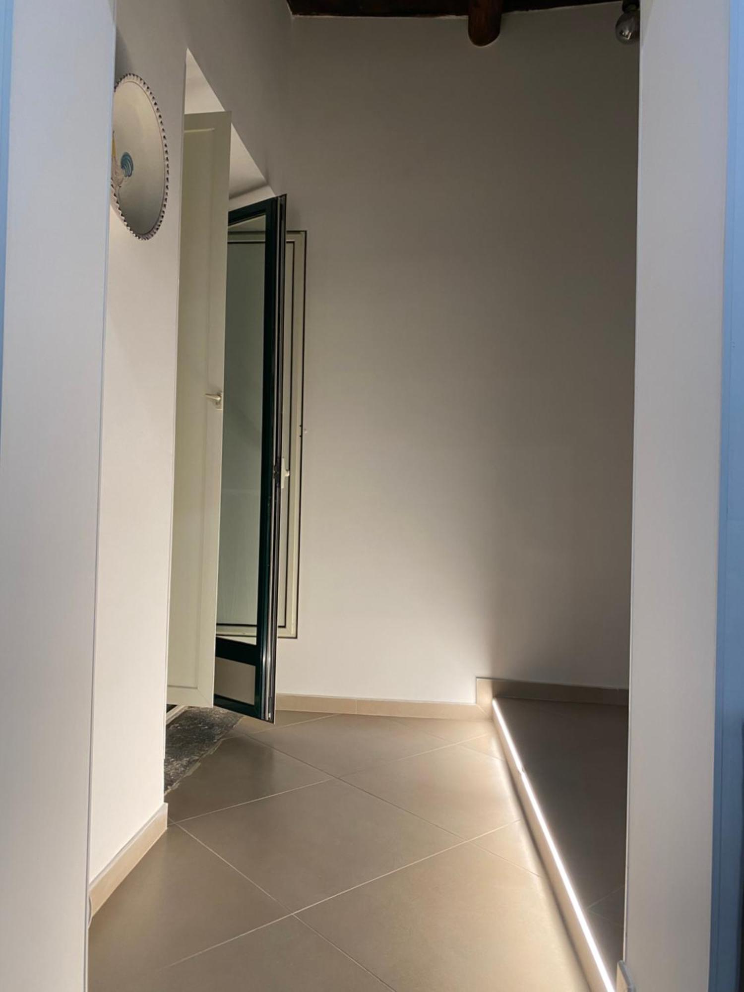 All'Imbrunire Exlusive Apartment Salerno Ngoại thất bức ảnh