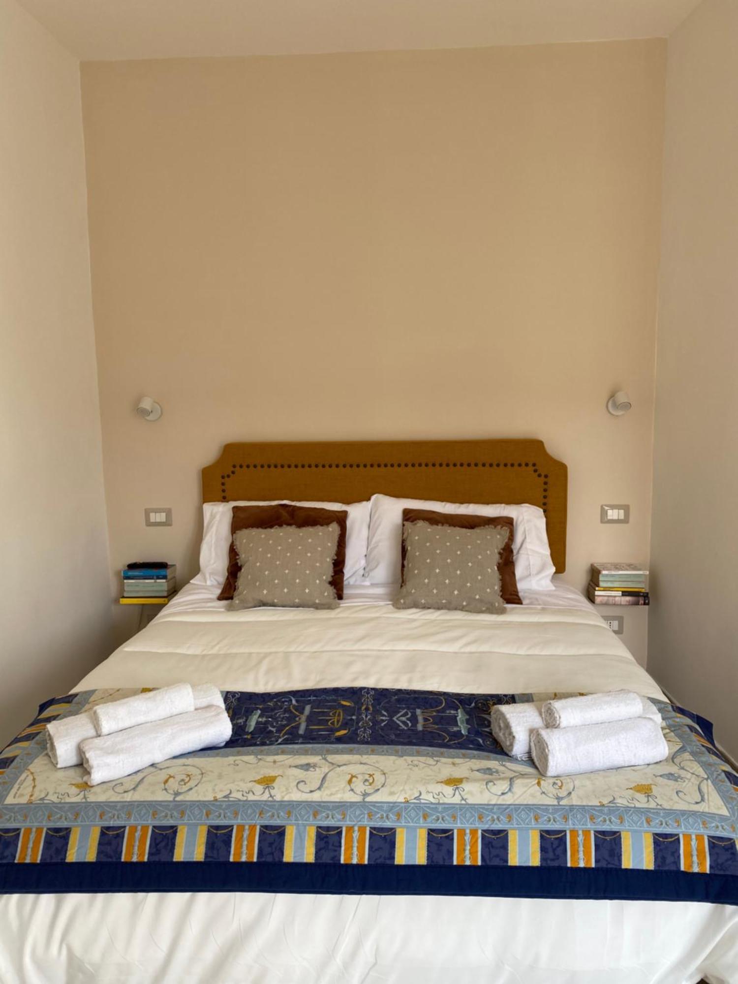 All'Imbrunire Exlusive Apartment Salerno Ngoại thất bức ảnh